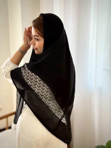 روسری زنانه مشکی