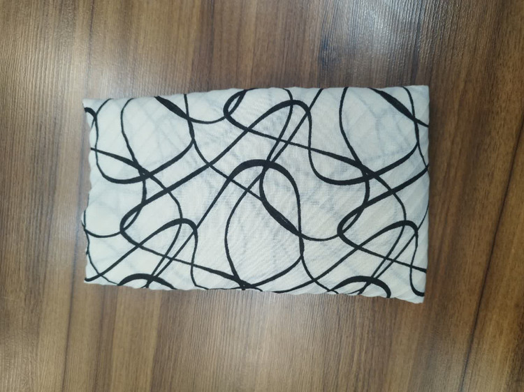 شال نخی خنک زنانه طرحدار مدل هندسی